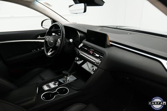 Used 2025 Genesis G70 2.5T image 13