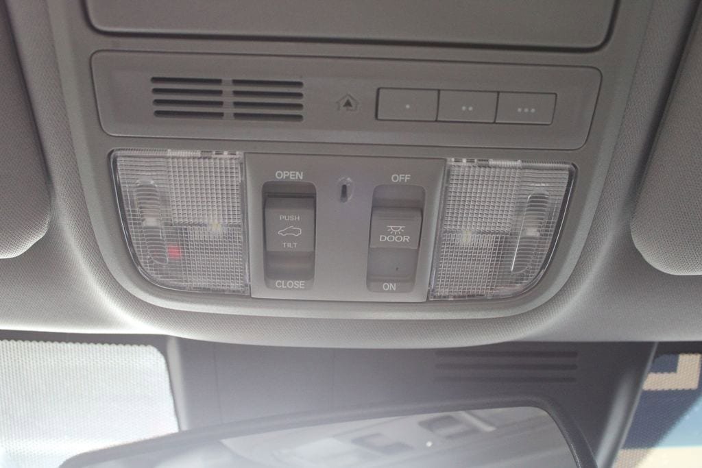 Used 2020 Honda CR-V Touring image 39