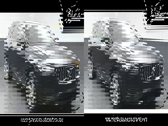 Used 2021 Volvo XC90 T5 Momentum w/ Climate Package image 1