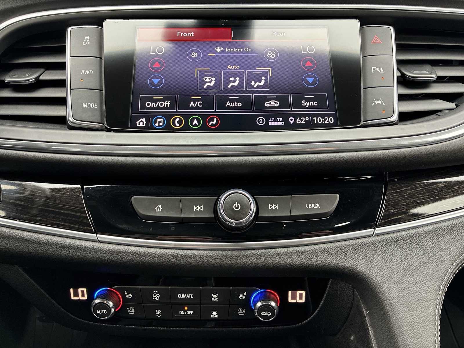 Used 2020 Buick Enclave Avenir w/ Avenir Technology Package AWD/4WD image 17