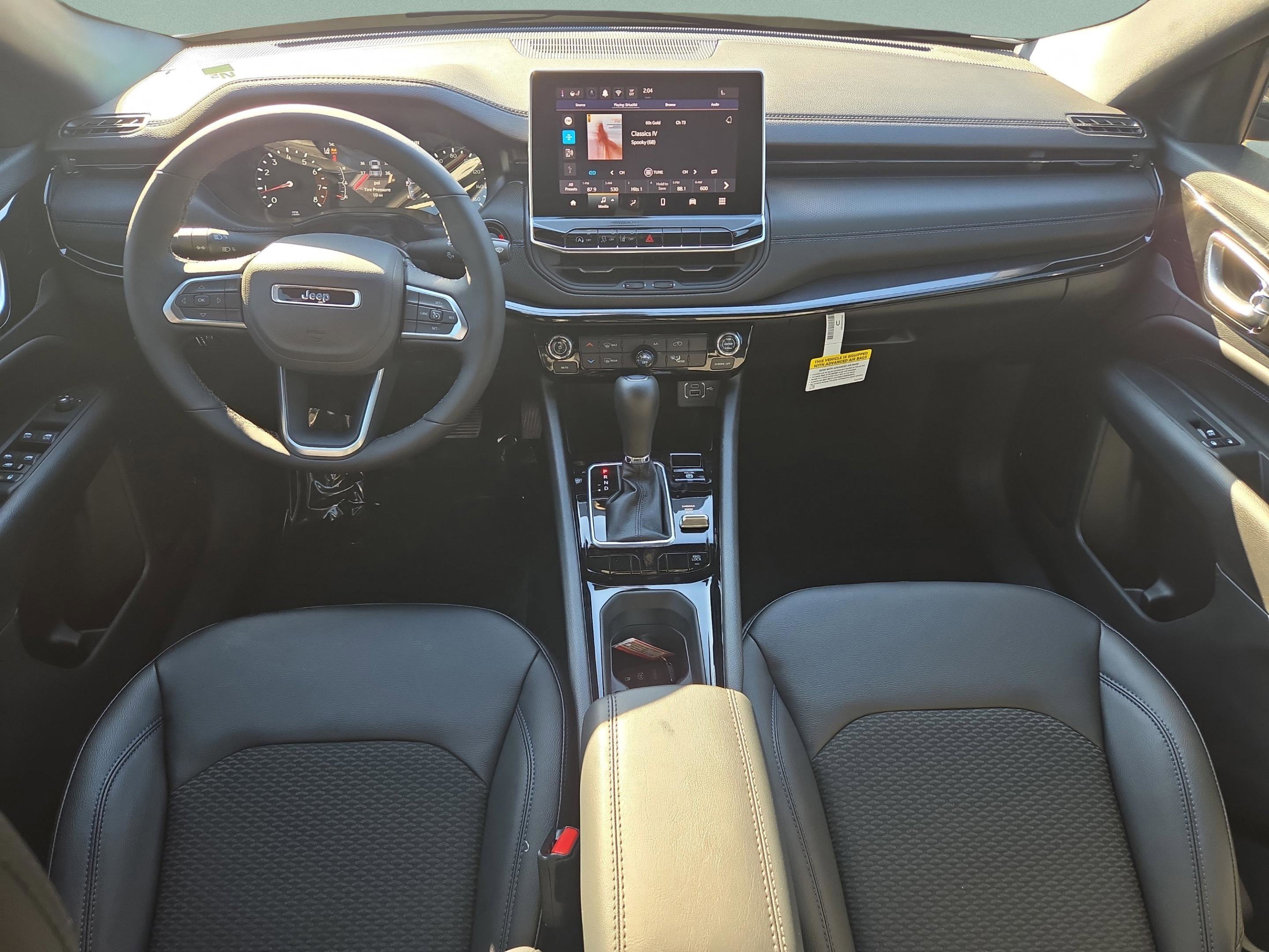 New 2026 Jeep Compass Latitude AWD/4WD image 30