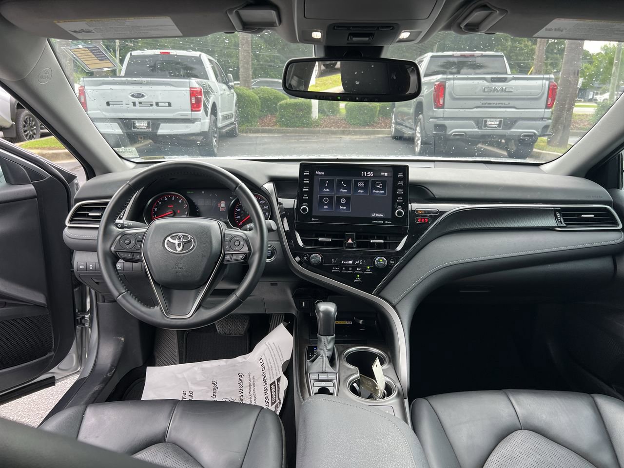 Used 2022 Toyota Camry XSE w/ Carpet Mat Package (TMS) FWD image 31