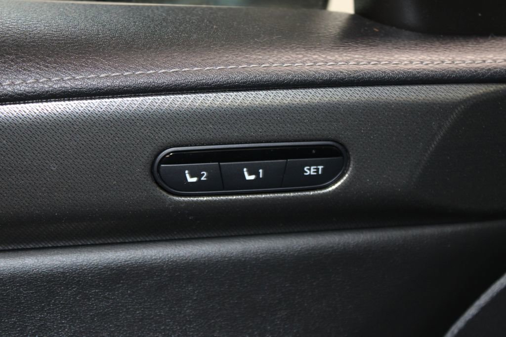 Used 2023 INFINITI QX60 Luxe w/ Cargo Package AWD/4WD image 19