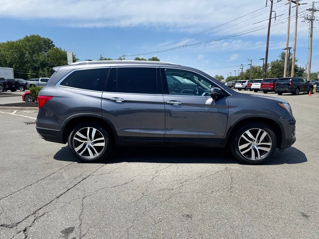 Used 2018 Honda Pilot Touring image 8