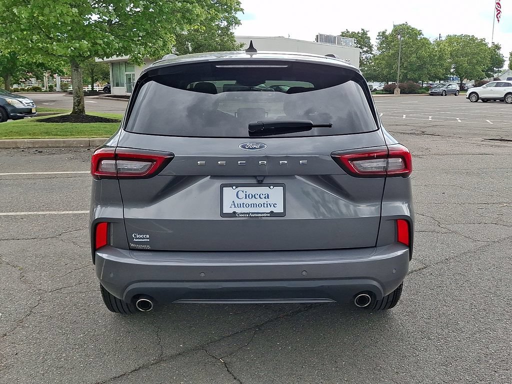 Certified 2023 Ford Escape ST-Line w/ Tech Pack #1 FWD image 8