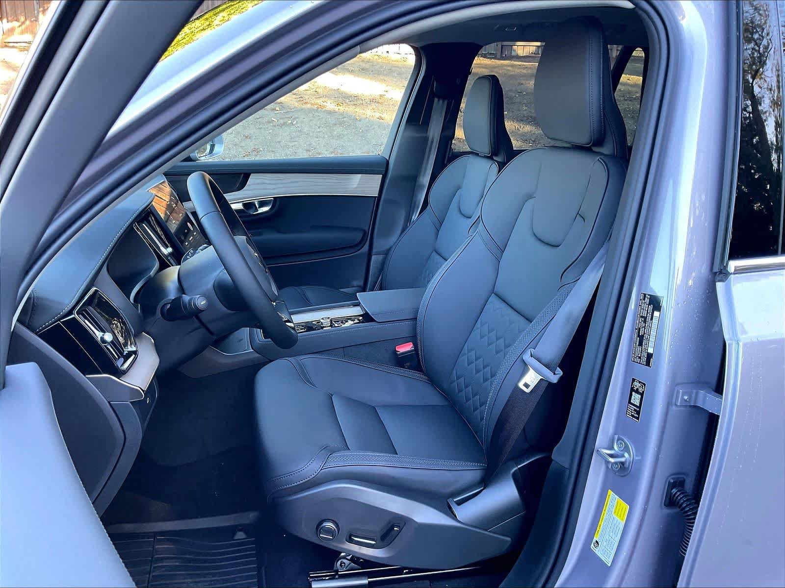 New 2027 Volvo XC90 B5 Plus AWD/4WD image 11
