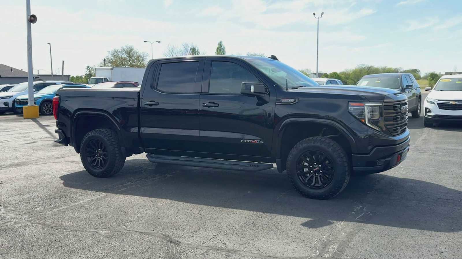 Used 2023 GMC Sierra 1500 AT4X AWD/4WD image 2