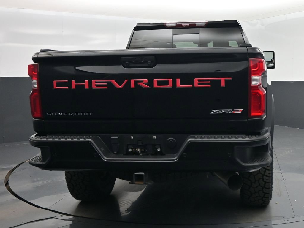 Used 2024 Chevrolet Silverado 2500 ZR2 w/ Technology Package image 28