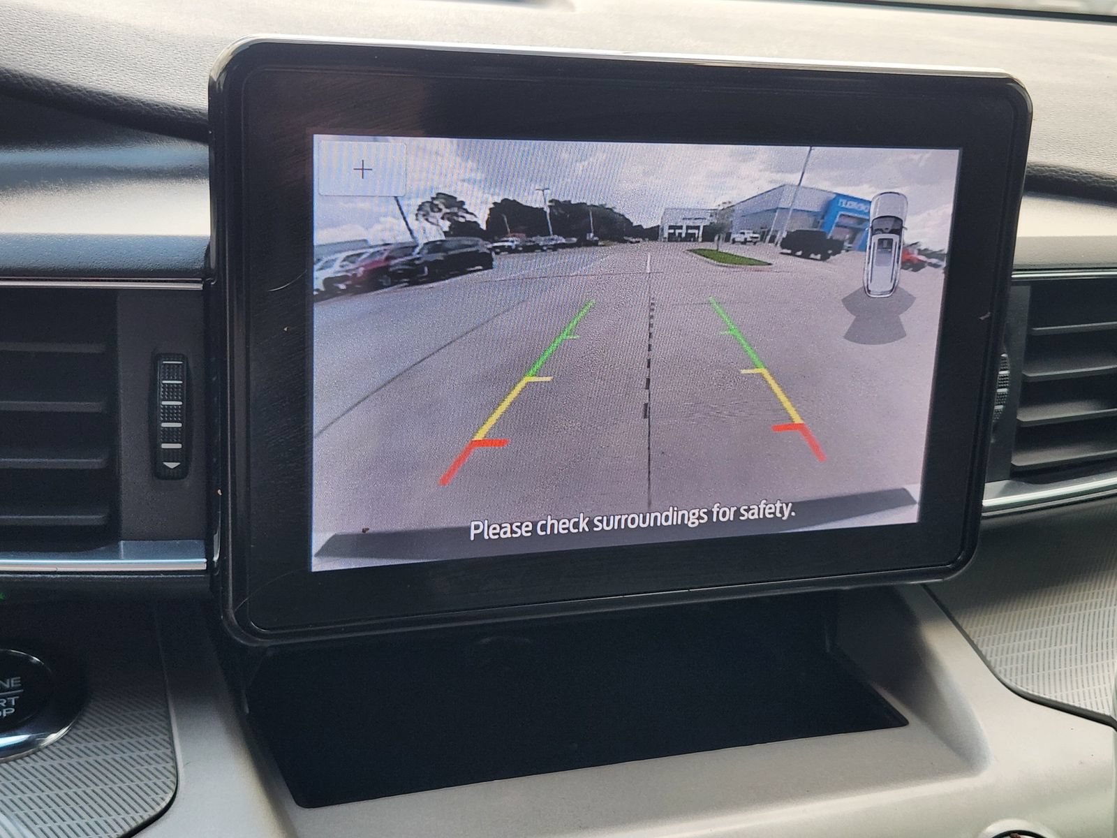 Used 2021 Ford Explorer XLT w/ Equipment Group 202A RWD image 19