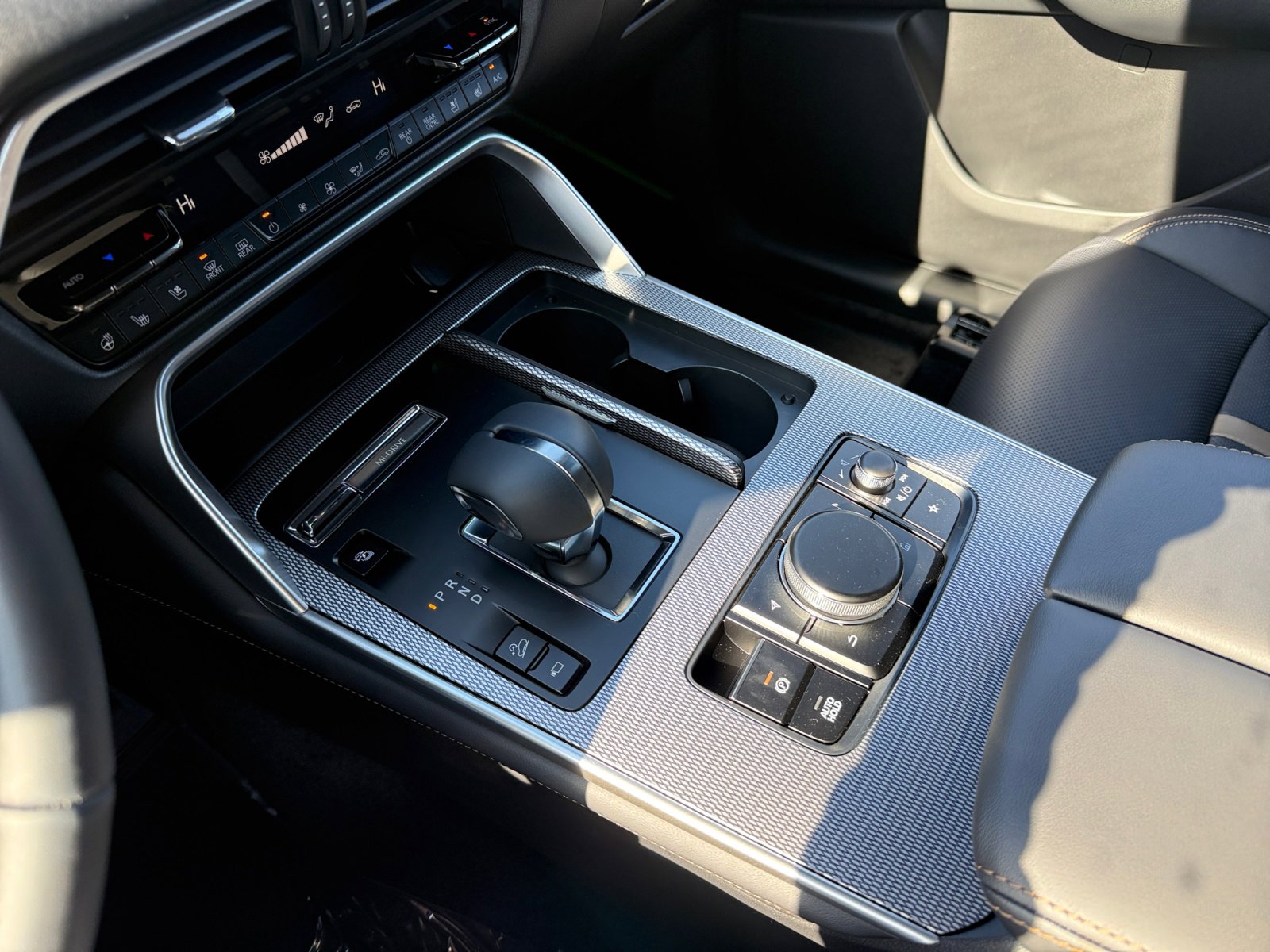 New 2026 MAZDA CX-90 Plug-In Hybrid w/ Premium Plus image 13