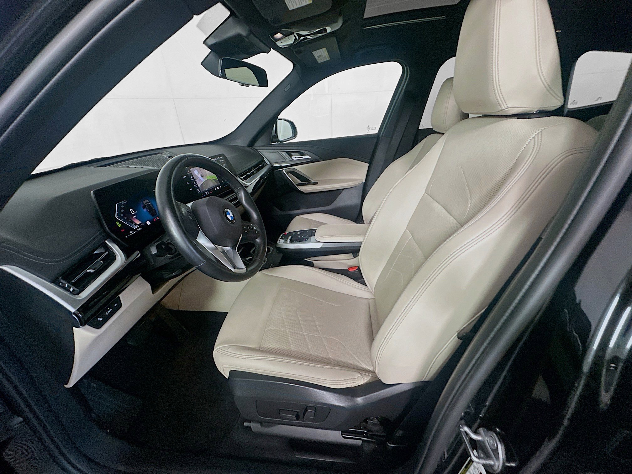 Used 2024 BMW X1 xDrive28i image 13