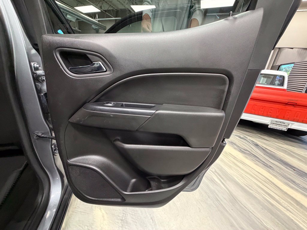 Used 2018 Chevrolet Colorado LT w/ LT Convenience Package AWD/4WD image 45