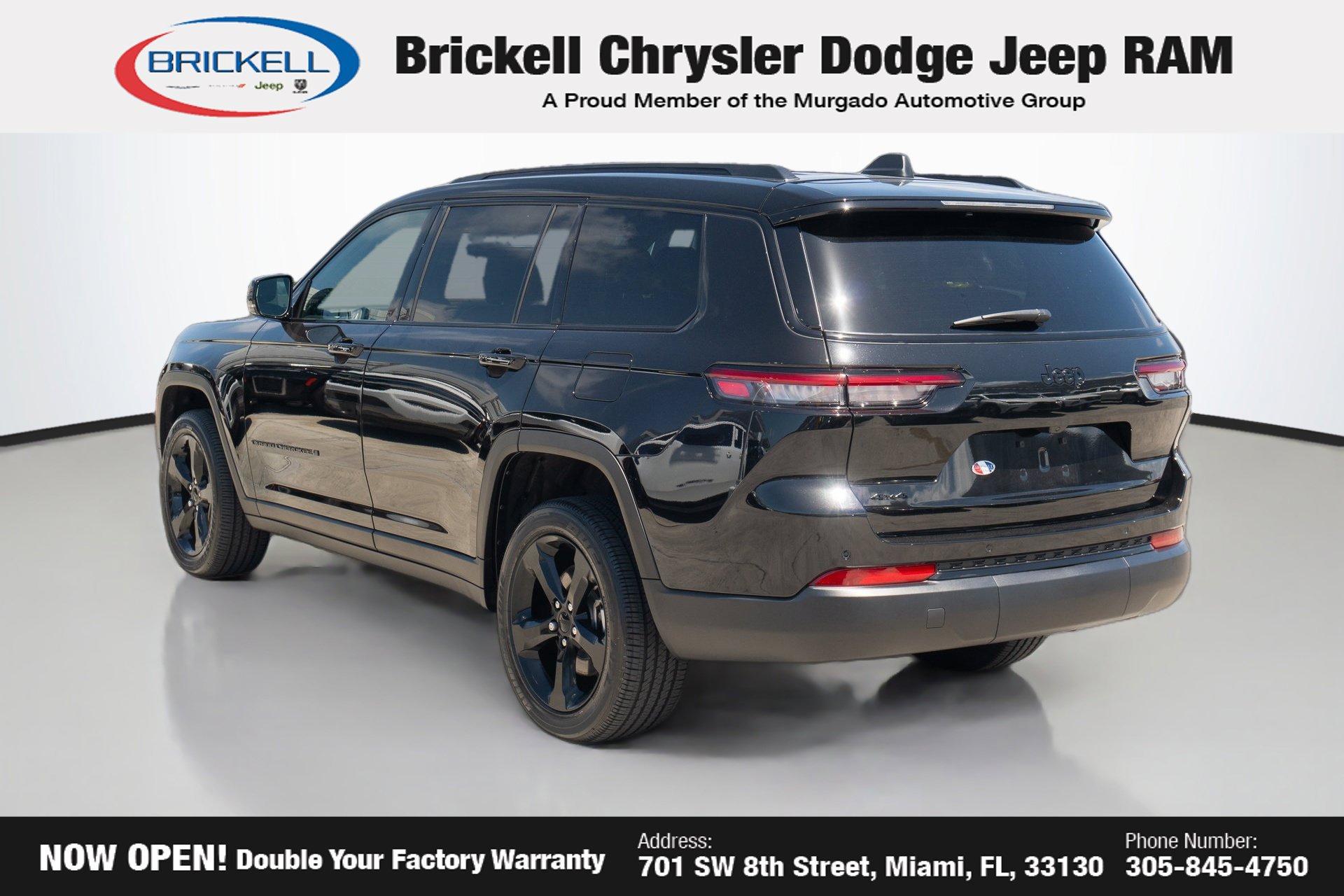 Used 2025 Jeep Grand Cherokee L Altitude AWD/4WD image 8
