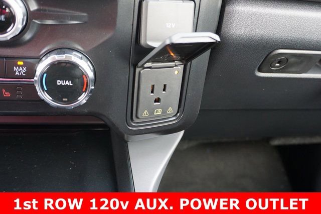 New 2026 Ford F350 Lariat w/ Black Appearance Package image 3