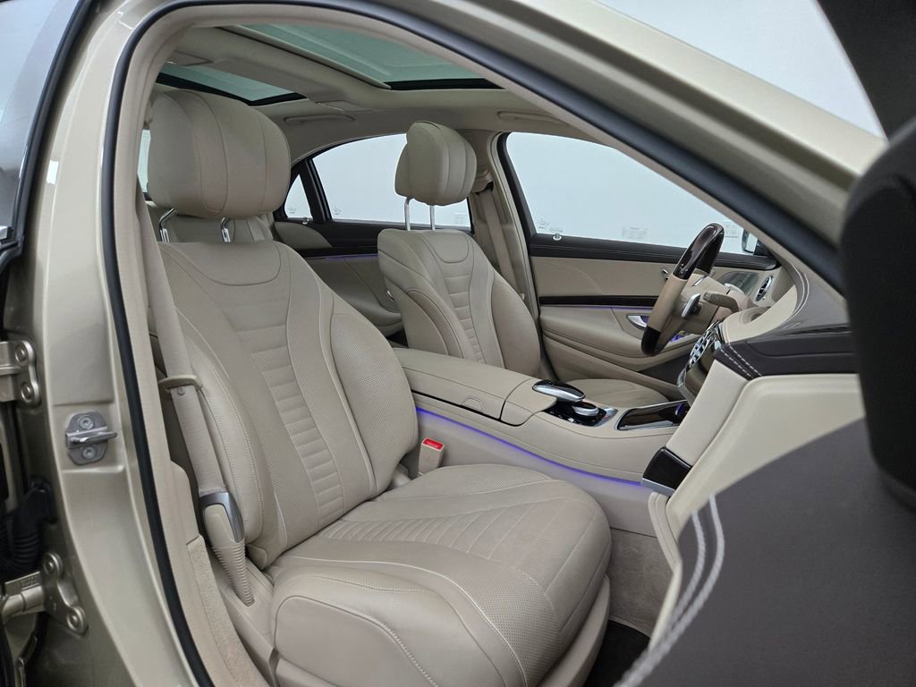 Used 2020 Mercedes-Benz S 560 4MATIC Sedan image 35