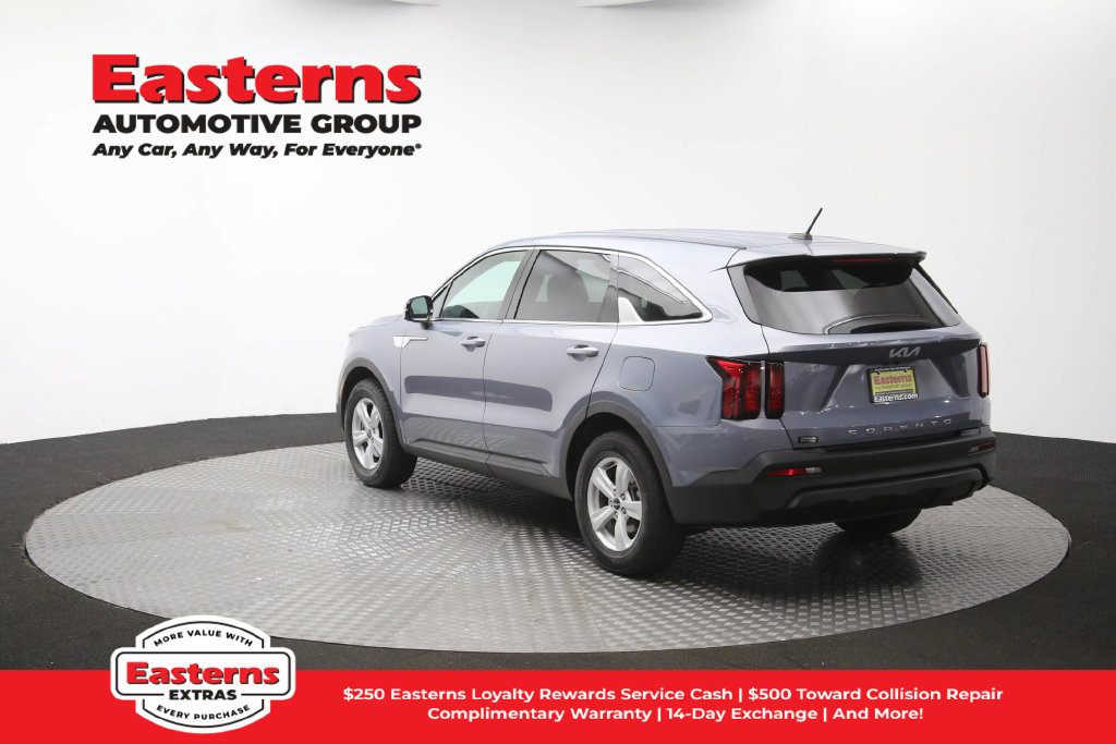 Used 2022 Kia Sorento LX FWD image 63