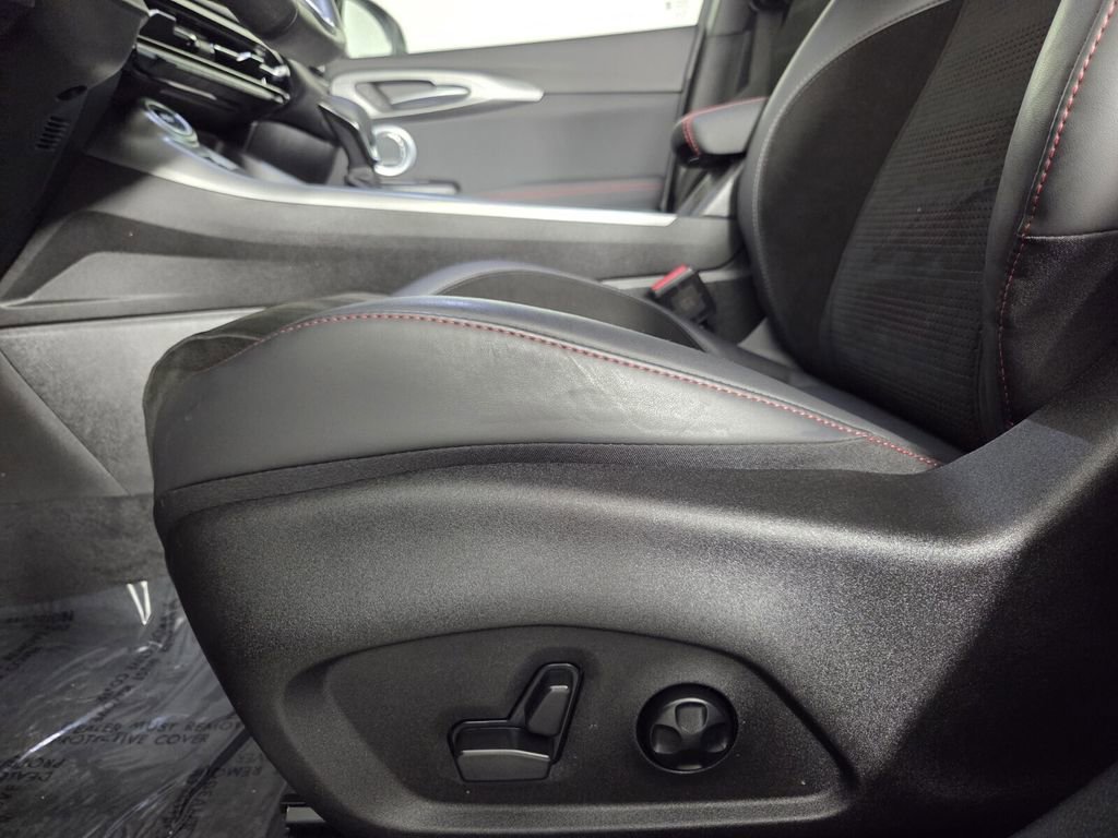 Certified 2025 Dodge Hornet R/T w/ R/T Plus Package image 14