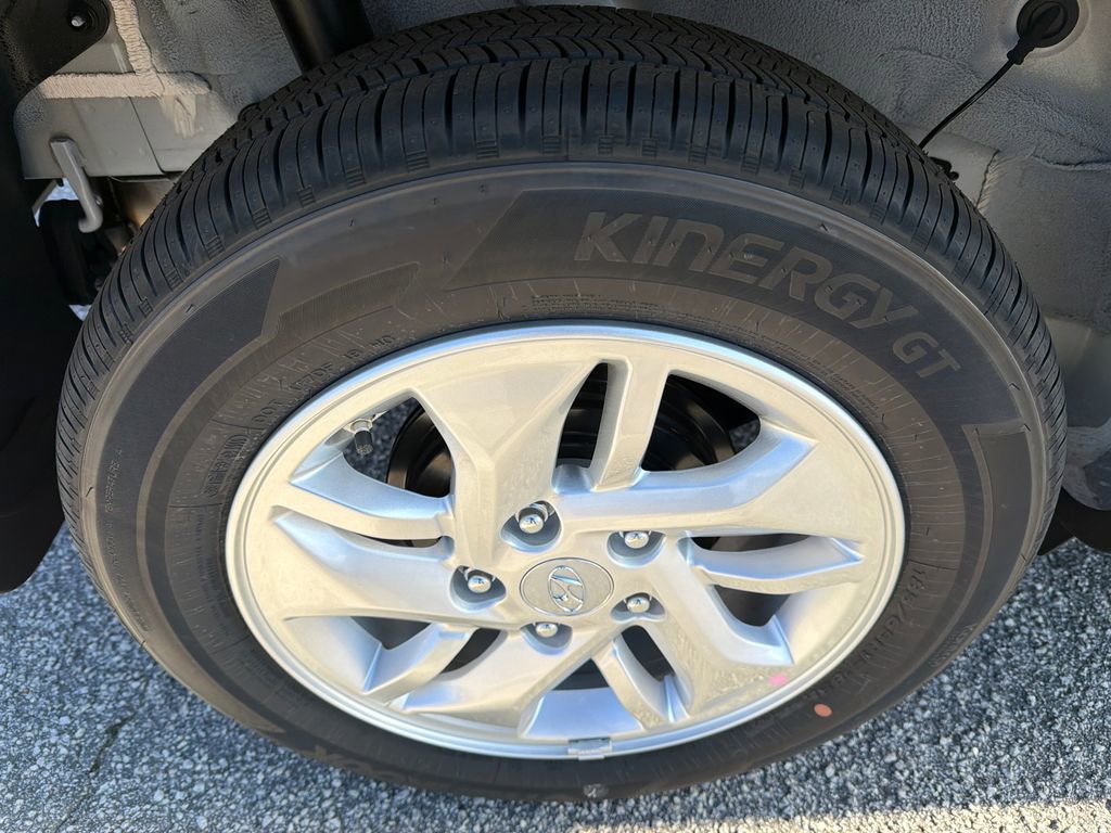 New 2026 Hyundai Venue SE image 17