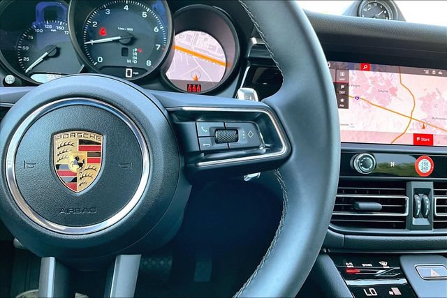 Used 2025 Porsche Macan AWD/4WD image 12