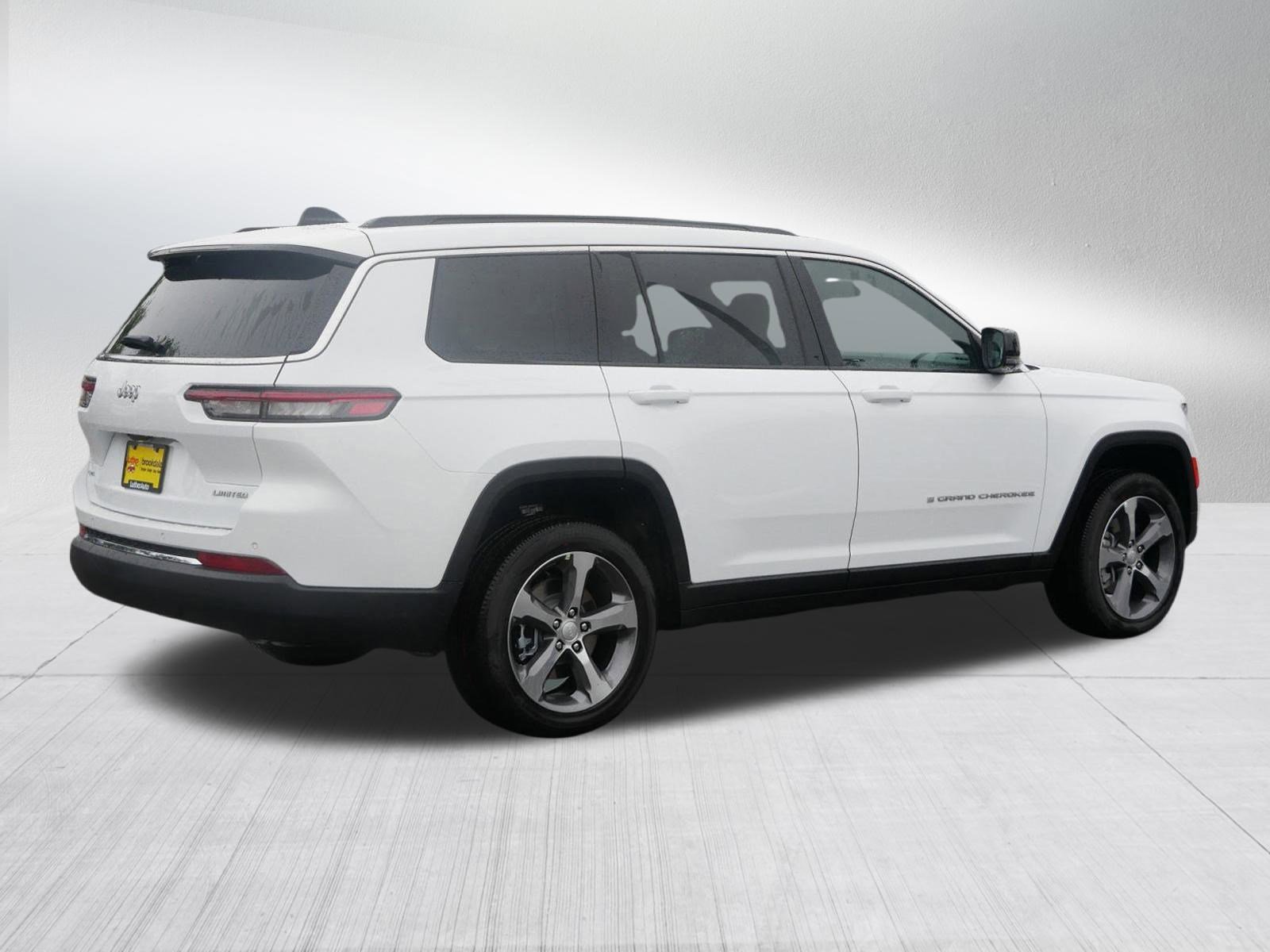 New 2025 Jeep Grand Cherokee L Limited w/ Luxury Tech Group II image 7