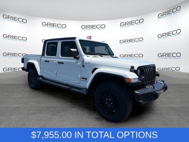 Used 2022 Jeep Gladiator Sport AWD/4WD image 1