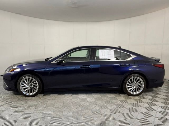 Used 2023 Lexus ES 350 Luxury w/ Accessory Package (Z1) image 3