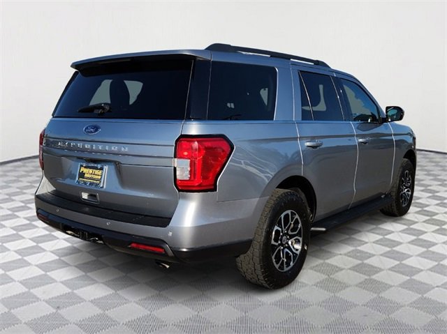 Used 2024 Ford Expedition XLT image 7
