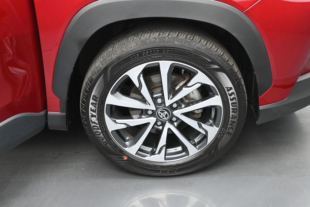 Certified 2025 Toyota Corolla Cross XLE AWD/4WD image 34