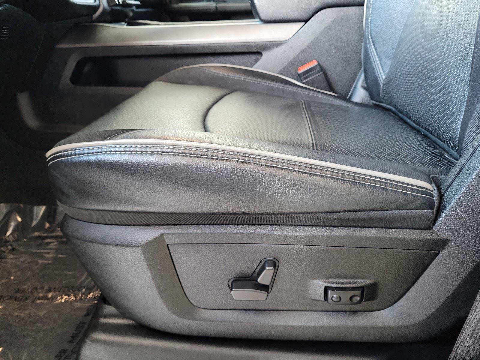 Used 2022 RAM 3500 Laramie w/ Night Edition image 23