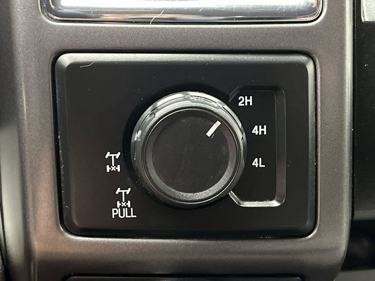 Used 2016 Ford F150 XLT w/ Equipment Group 302A Luxury AWD/4WD image 16