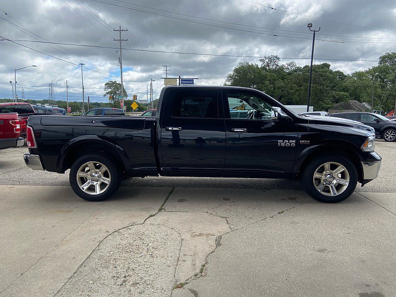 Used 2017 RAM 1500 Laramie AWD/4WD image 5