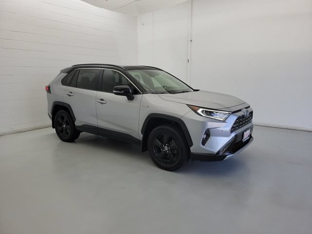 Used 2020 Toyota RAV4 XSE AWD/4WD image 4