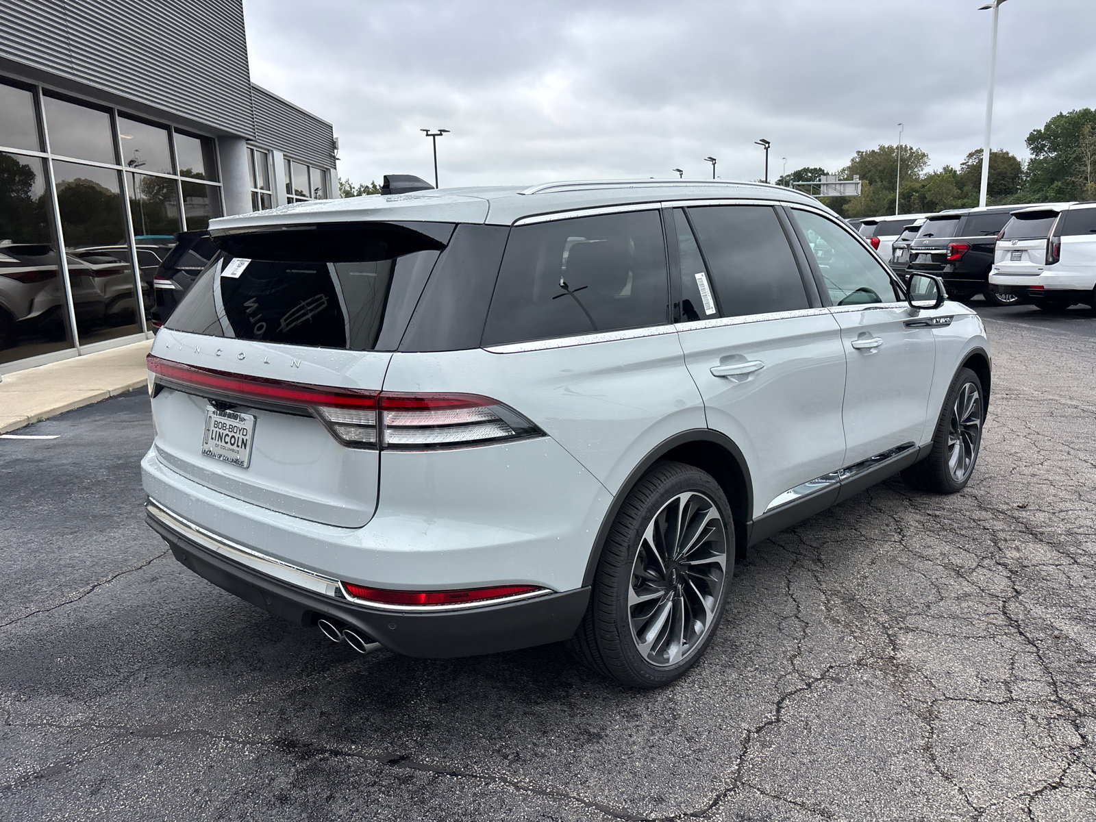 New 2027 Lincoln Aviator Reserve AWD/4WD image 7