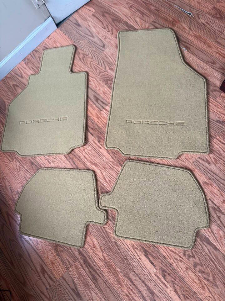 Used 2000 Porsche 911 Carrera 4 image 69