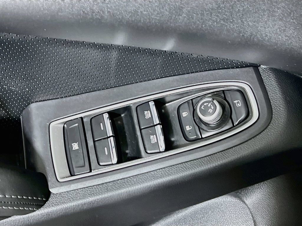 Used 2023 Subaru Ascent Limited w/ Technology Package AWD/4WD image 17