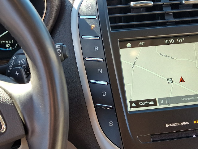 Used 2018 Lincoln MKC Select w/ Select Plus Package FWD image 14