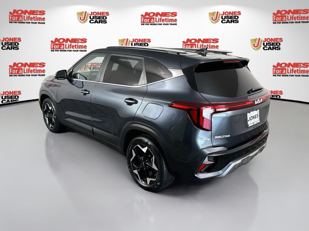 Used 2024 Kia Seltos EX AWD/4WD image 2