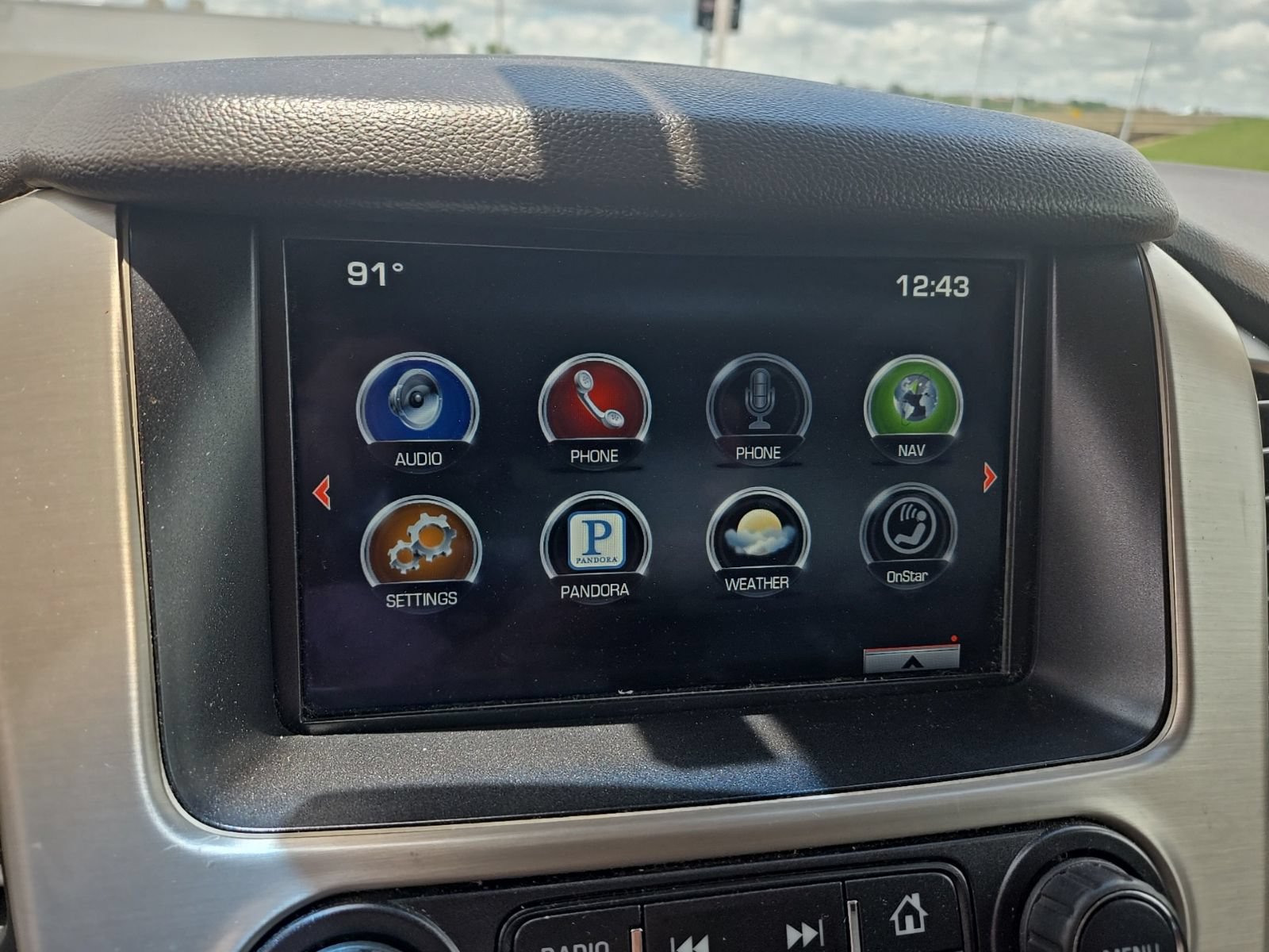 Used 2015 GMC Yukon Denali AWD/4WD image 4