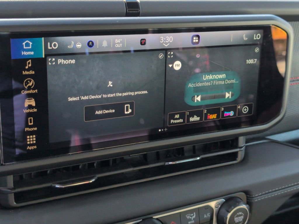 Used 2025 Jeep Wrangler Unlimited Rubicon w/ Convenience Group image 17