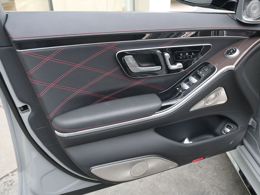Used 2024 Mercedes-Benz S 63 AMG S w/ Rear Seat Package image 27