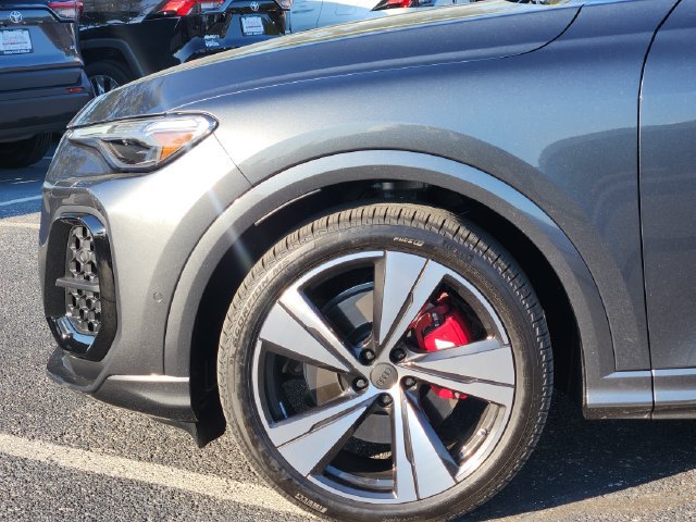 Used 2026 Audi SQ5 Premium Plus AWD/4WD image 6