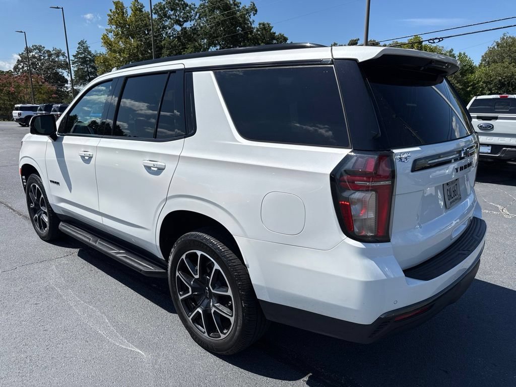Used 2022 Chevrolet Tahoe RST w/ Luxury Package RWD image 3