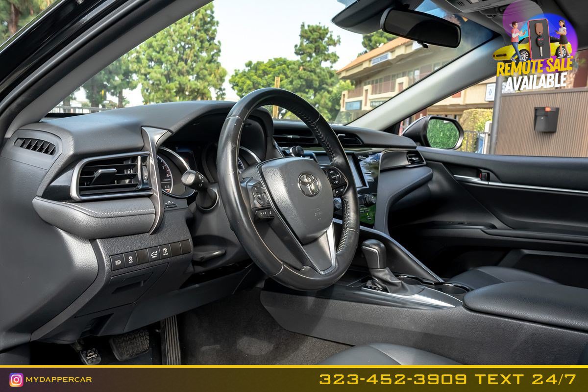 Used 2020 Toyota Camry SE FWD image 10