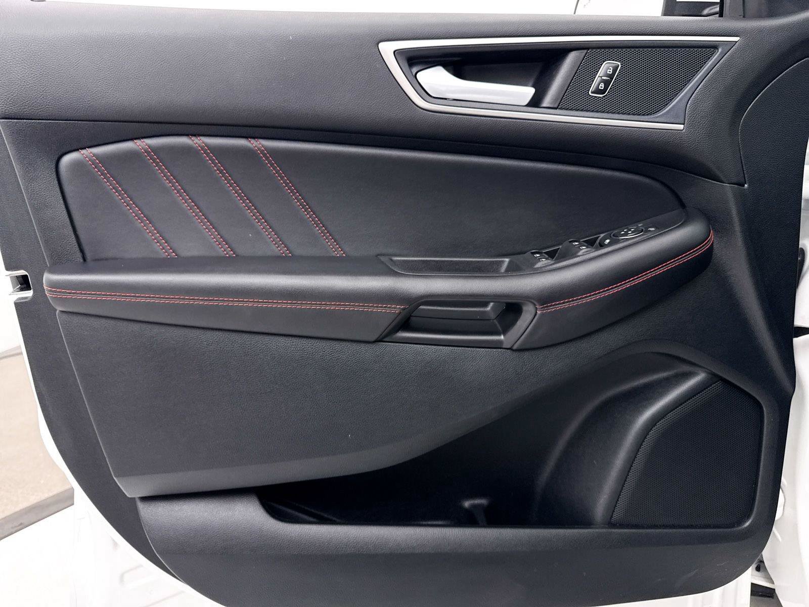 Used 2023 Ford Edge ST-Line AWD/4WD image 26