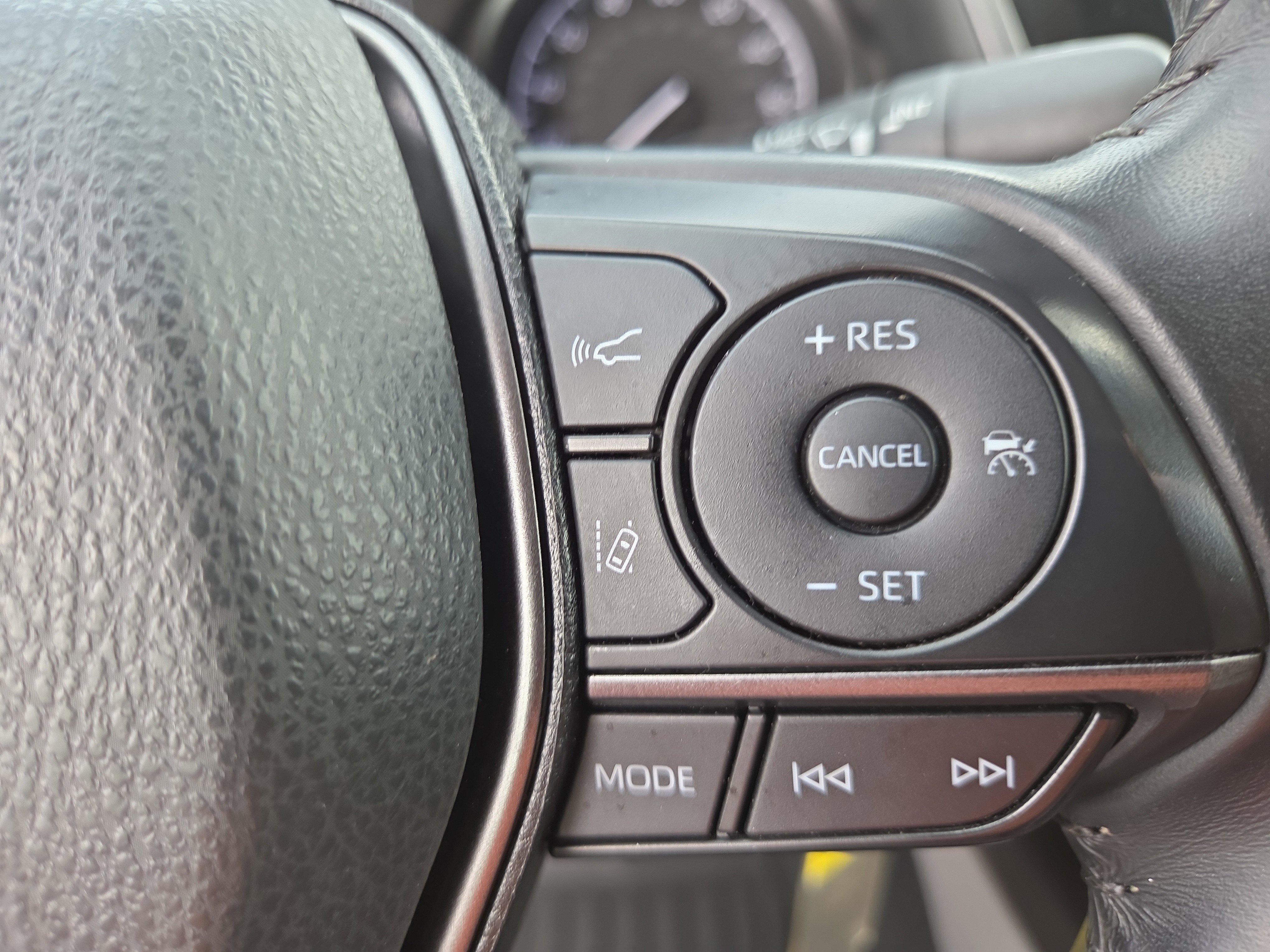 Certified 2021 Toyota Camry SE image 29