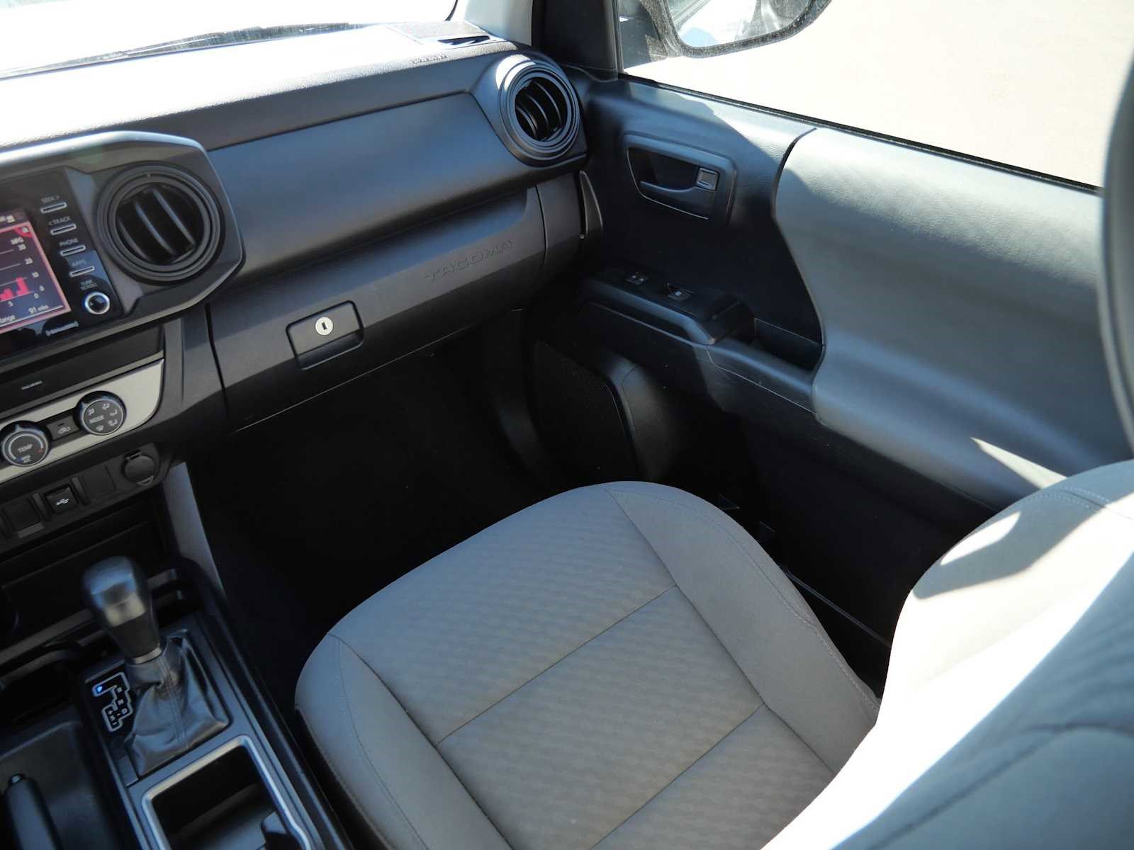 Used 2020 Toyota Tacoma SR image 11