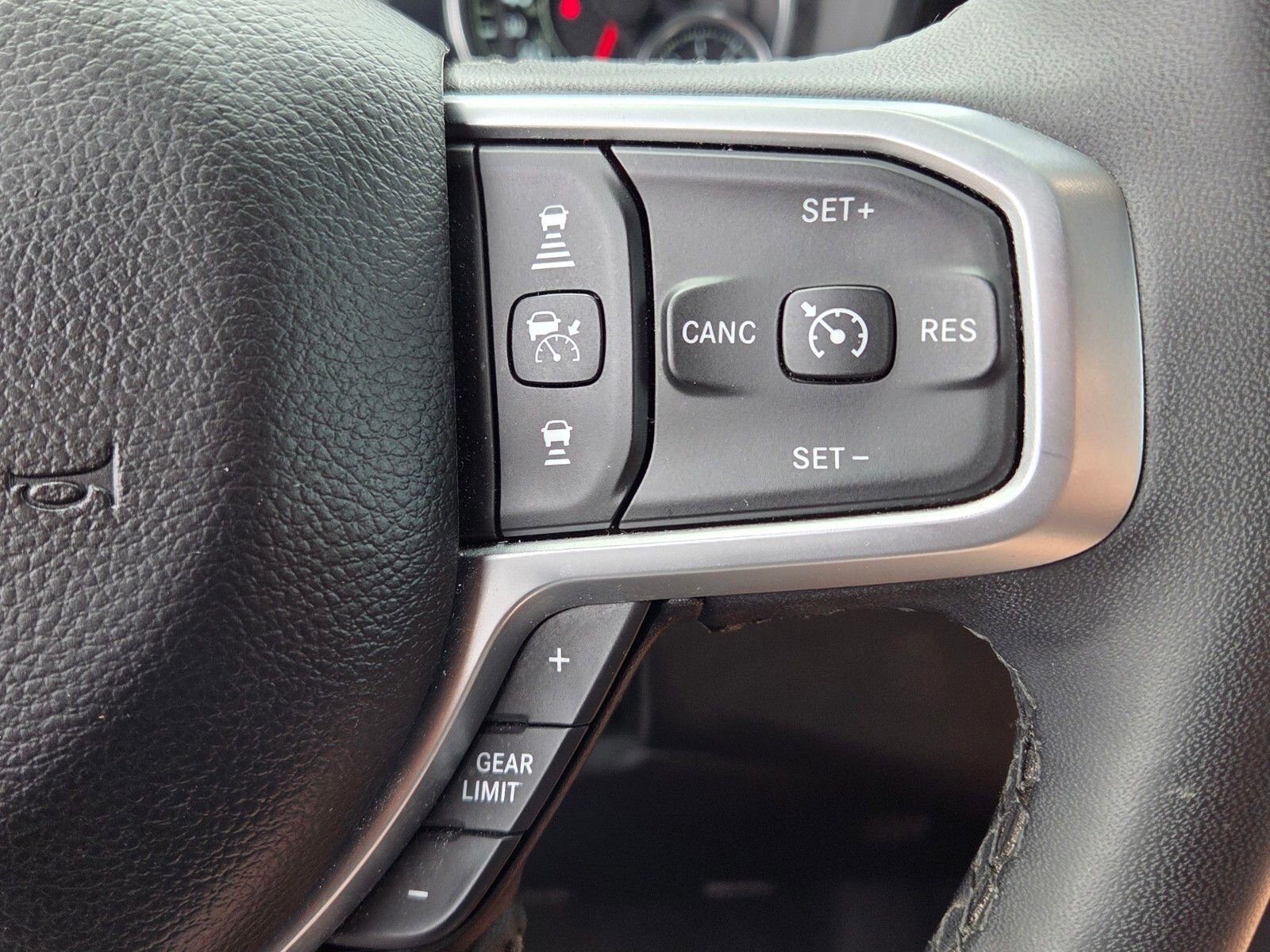 Used 2025 RAM 1500 Big Horn AWD/4WD image 28