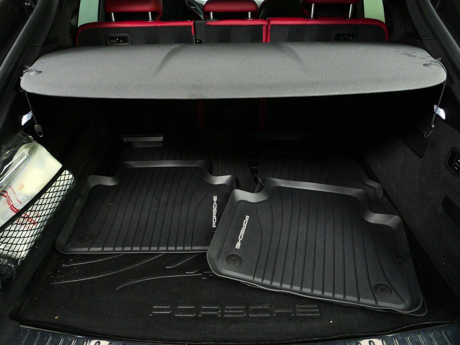 Used 2023 Porsche Cayenne GTS AWD/4WD image 27