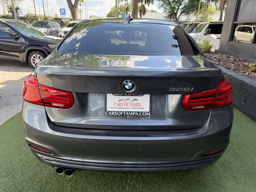 Used 2016 BMW 328i Sedan w/ Driver Assistance Package image 5