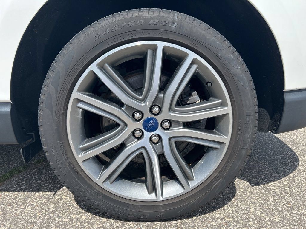 Used 2022 Ford Edge Titanium AWD/4WD image 24